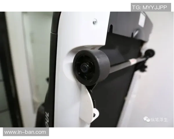 足球明星护膝的选择与使用技巧揭秘助你提升运动表现