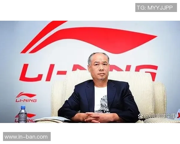 足球明星的感人故事与无私奉献精神展现了体育的力量与人性的光辉